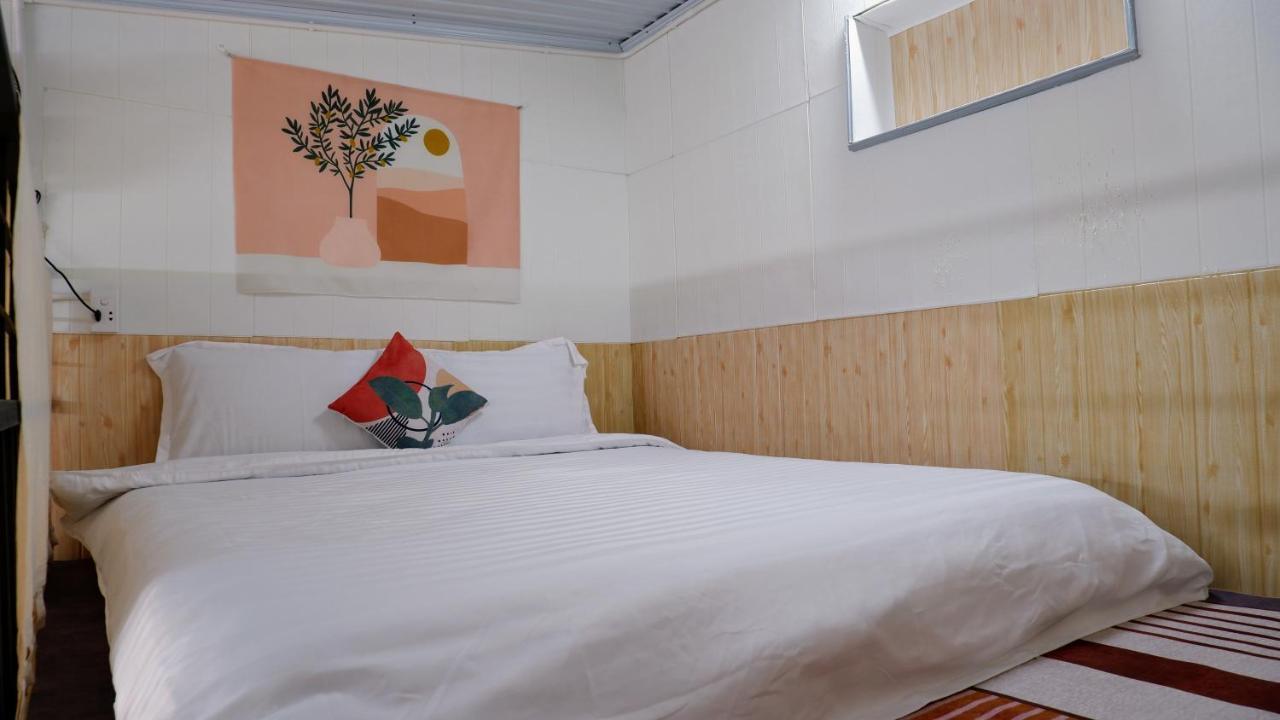 296 Cetete - In * Da Lat